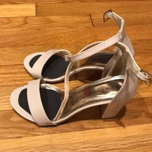 Nude block heel women’s size 7